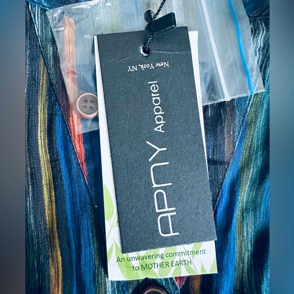 APNY Vertical Stripe Blouse with Buttons / Large / Blue - Picture 4 of 8